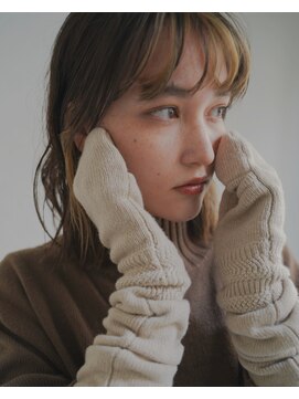 エル 桜山(yel) 大人ミディ/インナーカラー/ケアブリーチ/ハイライト/