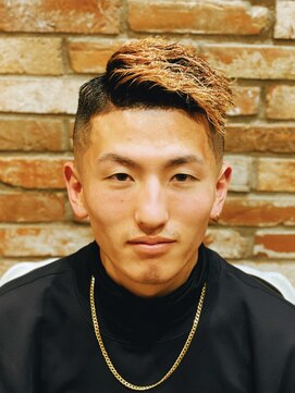 ヒロギンザバーバーショップ 丸の内店(HIRO GINZA BARBER SHOP) ツイスト×スキンフェード×サイドパート【東京/丸の内/大手町】