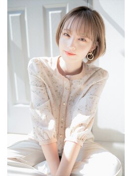 ウォークヘアーリリィ(Walk hair lily) モテ髪シースルーボブ×ブルーパール