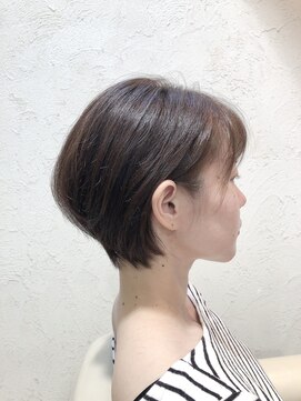 サイン(SIGN) 前髪あり大人ショート30代40代50代/ヴィラロドラ/シアーカラー