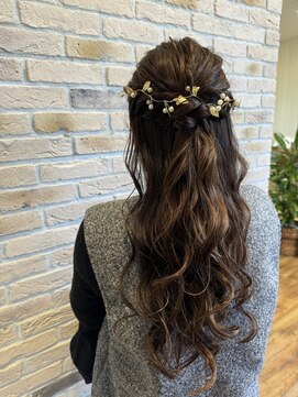 エ フュチュール(et Futur) ハーフアップ