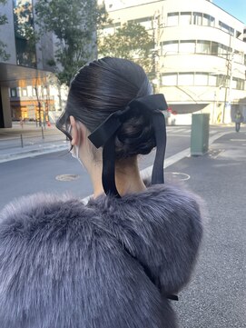 スイ バイティティ 川崎店(suis. by titi) タイトシニヨン