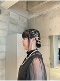 大人かわいいタイトなシニヨン/お団子ヘア