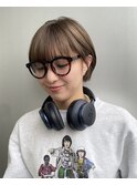 前髪あり耳掛け丸みくびれショートボブ20代30代40代50代60代