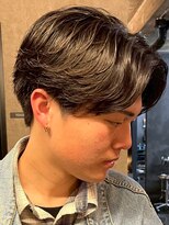 ノーエン(noen)&nbsp;佐賀シャドウパーマニュアンスパーマメンズマッシュフェード