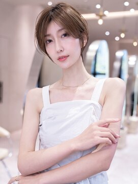 ハバナ 新宿(HAVANA) 切りっぱなしボブレイヤーボブベージュカラー髪質改善艶髪小顔