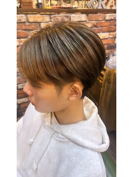 メンズバレイヤージュ/メンズヘア/シャドールーツ/ブリーチヘア