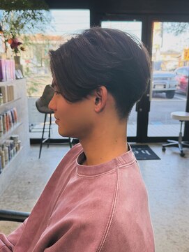 ヘリム(HELIM) ナチュラルマッシュ×高め刈り上げショート