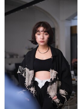 リュト(Lute) レイヤー/ウルフパーマ/ウルフカット