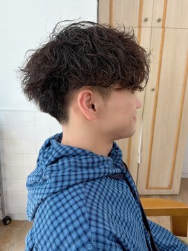 ネオリーブ クーロ メゾン 横浜(Neolive curro Maison) 韓国マッシュ　波巻き/スパイラルパーマ　MEN’S HAIR