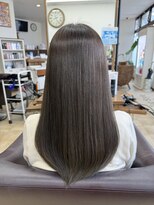 トップスタイル リッチ&nbsp;ナチュラルに透明感を叶えるオリーブカラー