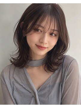 リア トーキョー(Lia TOKYO) 【工藤武士】外ハネレイヤーで抜け感のある大人ミディアムヘアー