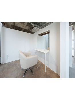 【全席個室/月曜営業】周囲の目も気にならない◆大型店が苦手なアナタに、至高のマンツーマン施術を―。