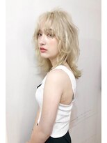 レミエ ダイカンヤマ(lemiie)&nbsp;【lemiie】ハイトーンで可愛く☆ウルフカット