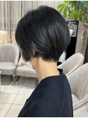 大人可愛い★ショートヘア黒髪30代40代美シルエット前下がり