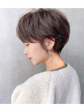 エニ 自由が丘(ENi) 黒髪/グレーベージュ/レイヤーロング/前髪パーマ[自由が丘駅]