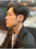 ＜理容室＞スーツ短髪パーマツーブロック束感モテる黒髪バーバー