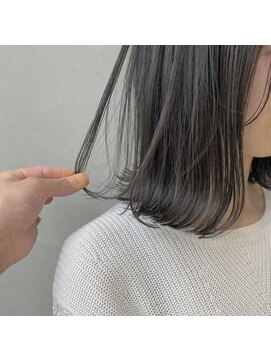 イミ(imi) スモーキーグレージュ/透明感カラー/似合わせカラー