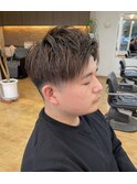 ツーブロックショートスタイル