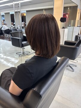 シャンプーボーイエイムス(SHAMPOO BOY aims) 大人レイヤーボブ