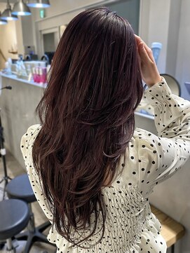 シー(SEA) レイヤーカット/ワインレッド