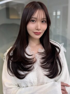 ソラ 広尾店(SORA) ロングレイヤー/顔周りカット/ピンクベージュ