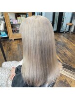 ガルボ ヘアー(garbo hair)&nbsp;【ケアブリーチ】透明感ＵＰ！！ホワイトカラー♪