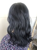 ヘアアンドメイク ムーア(Muuua) ブルーブラック