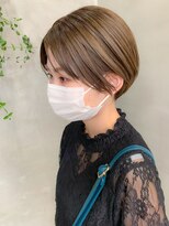テトヘアー(teto hair) ショートボブ、ミルクティベージュ、ブリーチカラー、グレージュ