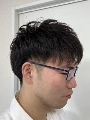 仕事やライフスタイルに合わせたヘアスタイルを経験豊富なスタッフが提案させてもらいます！