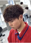 短め軽め波巻きパーマInstagram @_kyoo102_