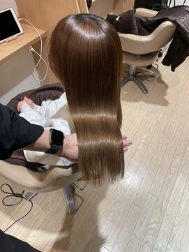 ロンドメリア 天神大名店(Lond Melia) 髪質改善縮毛矯正でツヤサラストレート 髪質改善/艶髪/縮毛矯正/