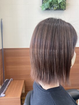 アローズソワン(HELLO'S SOIN) ハイライトで作るエイジレスカラー