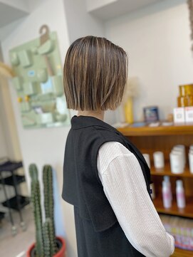 アンドチル 渋谷(AND CHILL) 切りっぱなしボブ/ハイライト/ぱつっとボブ　渋谷