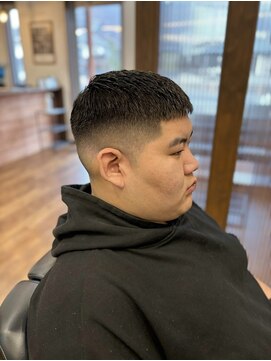 ブラッシュヘア(BRUSH HAIR) SKINFADE × CROPSTYLE