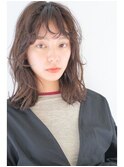 <オバマ>垢抜けバングゆるふわミディアムに透明感ブラウンカラー