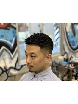 【代々木/新宿】本格派のバーバー★大人世代のメンズも取り入れやすいバーバースタイルをご提供