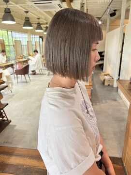 ミラコ(milaco) アッシュベージュ