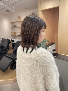 ソラ(SORA.) 20代30代40代50代ナチュラルな切りっぱなしボブ