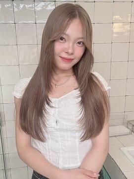 フウ(fuh) ベージュカラー/明るめブラウン/レイヤーカット/髪質改善