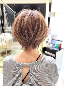 ドール 阪急高槻(DOLL)の写真/【カット+透明感カラー ￥9500】「丸顔・面長・絶壁…どんなお悩みもOK」プロが解決します◎[髪質改善]