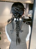 シオン(shion)&nbsp;大人ガーリーロングおくれ毛グレージュ_ba579902