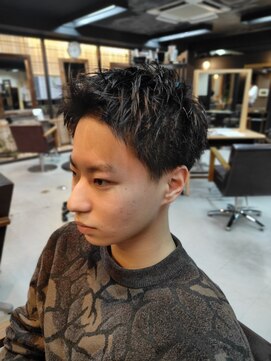 グロウ 博多店(growth) スパイキーショート