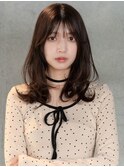20代・30代_韓国風巻き髪_顔回りレイヤー
