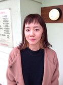 インナーカラー個性派切りっぱなしオン眉ボブカシスブラウン