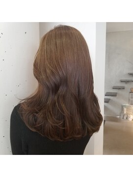 サラジュ 逆瀬川店(SARAJU) ベージュカラー