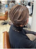 アッシュベージュ/細めハイライト