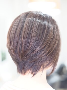 ミューク(mjuk) short bob