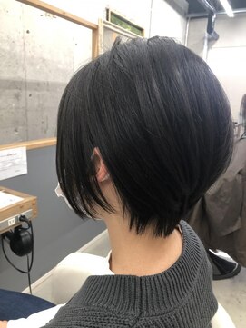 ユッカ エルア 武庫之荘南口(YUCCA elua) ショートボブ