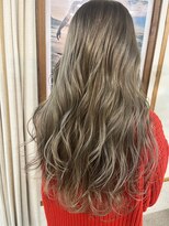 サロンエフ(salon F) レイヤースタイルのベージュカラー